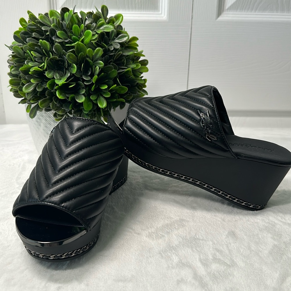 Karl Lagerfeld SZ 6 Black Leni Quilted Wedges